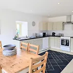 Salton Barns Apartamento