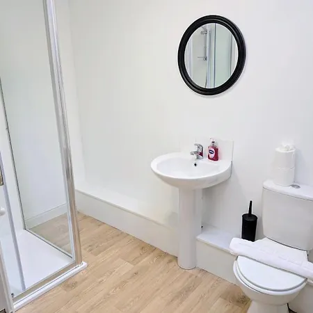 Salton Barns Apartament